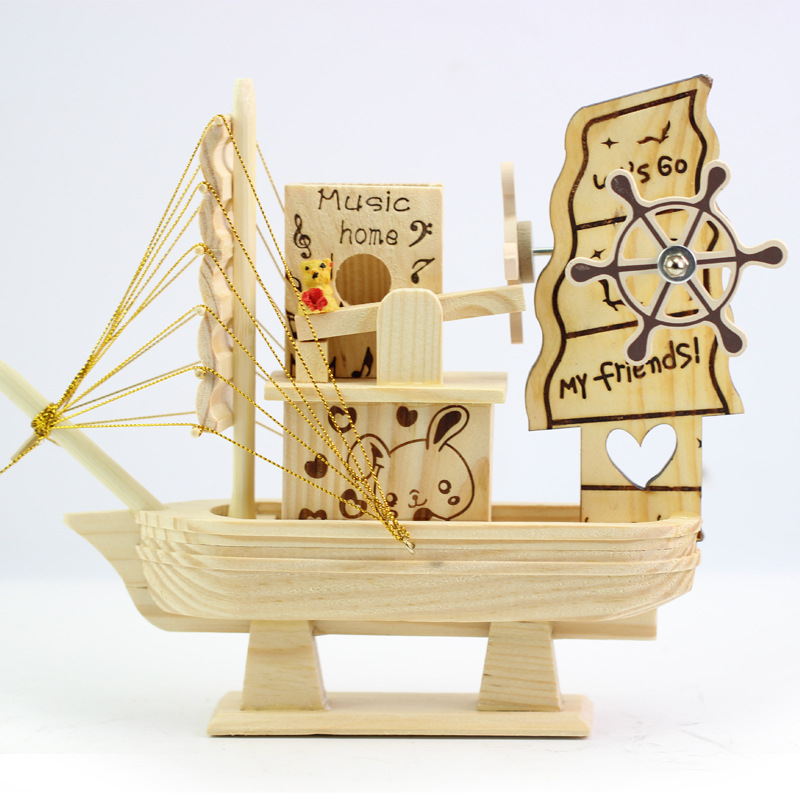 新款热卖木质工艺品 带笔筒音乐帆船 创意风车摆件 音乐盒礼品定制