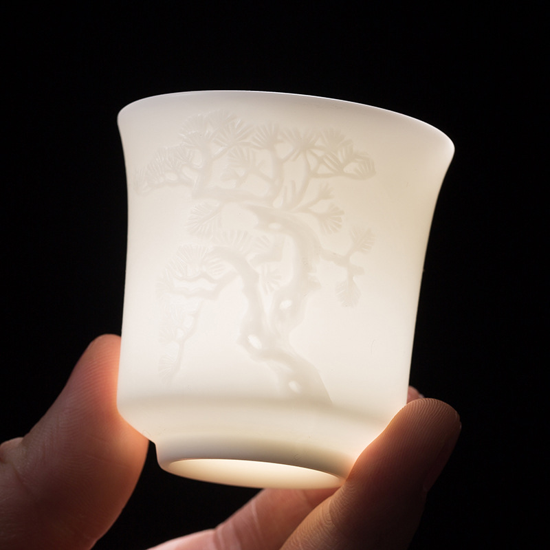 创意羊脂玉瓷茶杯主人杯 单杯陶瓷功夫茶盏 白瓷影雕大号品茗杯