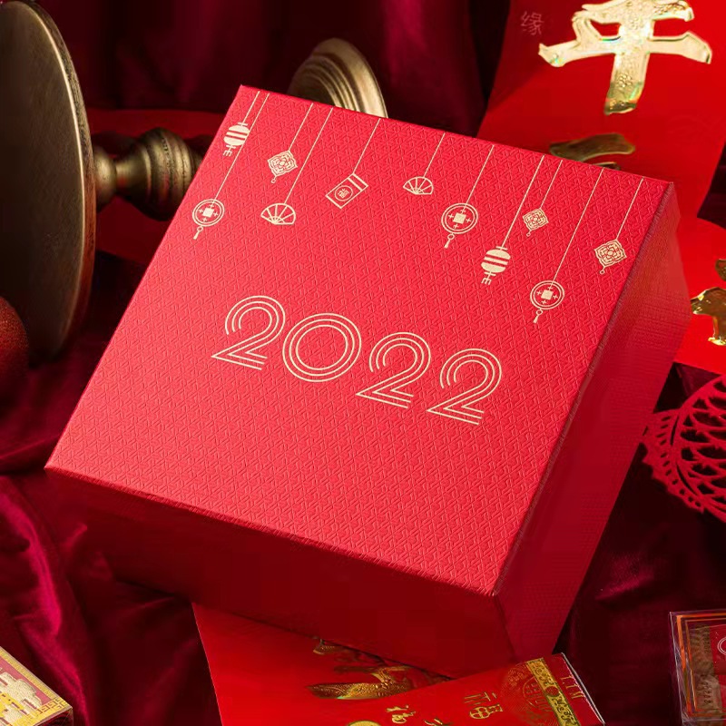 2022新年礼品包装盒定制 虎年新款伴手礼盒 大号围巾礼盒红色礼品盒