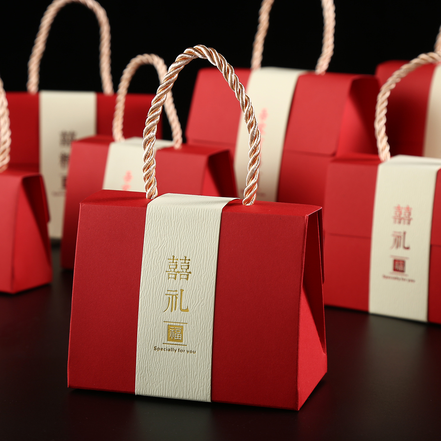 中式结婚红色喜糖盒 中国风婚庆婚礼糖盒 包装喜糖盒子定制