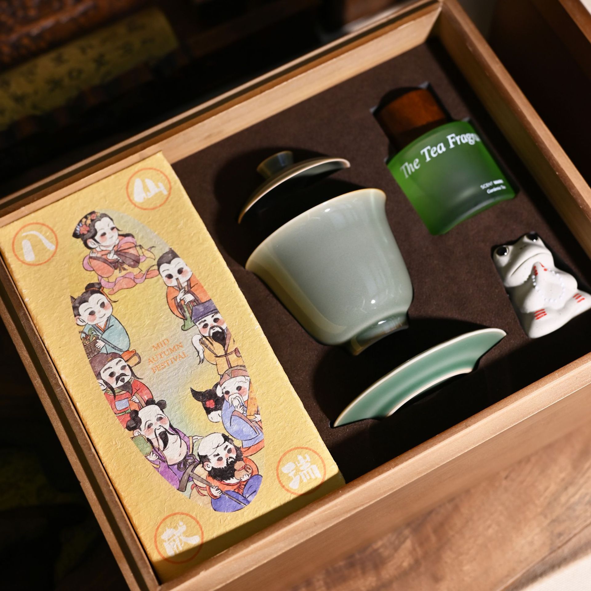 中秋節(jié)創(chuàng)意木質(zhì)伴手禮復(fù)古實(shí)木相框禮盒企業(yè)公司商務(wù)節(jié)日禮品